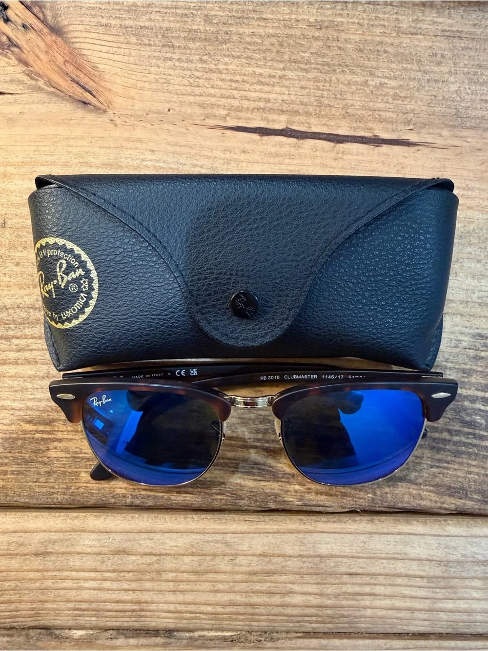 Ray-Ban Clubmaster Sunglasses with Tortoiseshell Frame and Blue Lenses